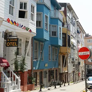 Tilas - In 19th Century Wooden Townhouse,kadikoy Istanbul