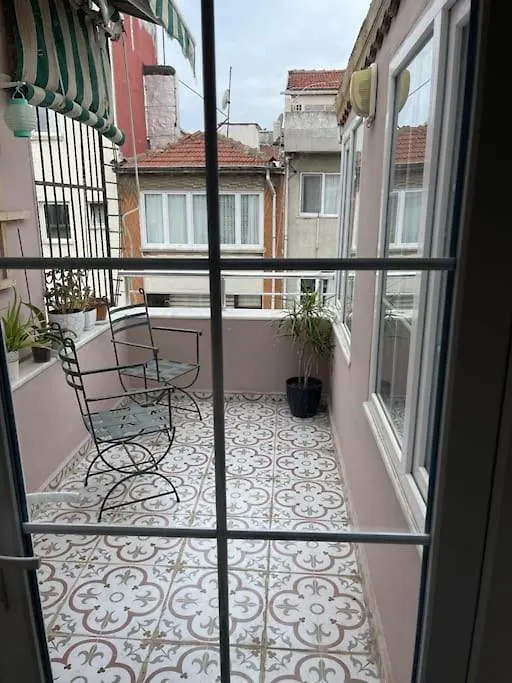 Terrace Flat In The Kadikoy Center Apartment Istanbul Turkey